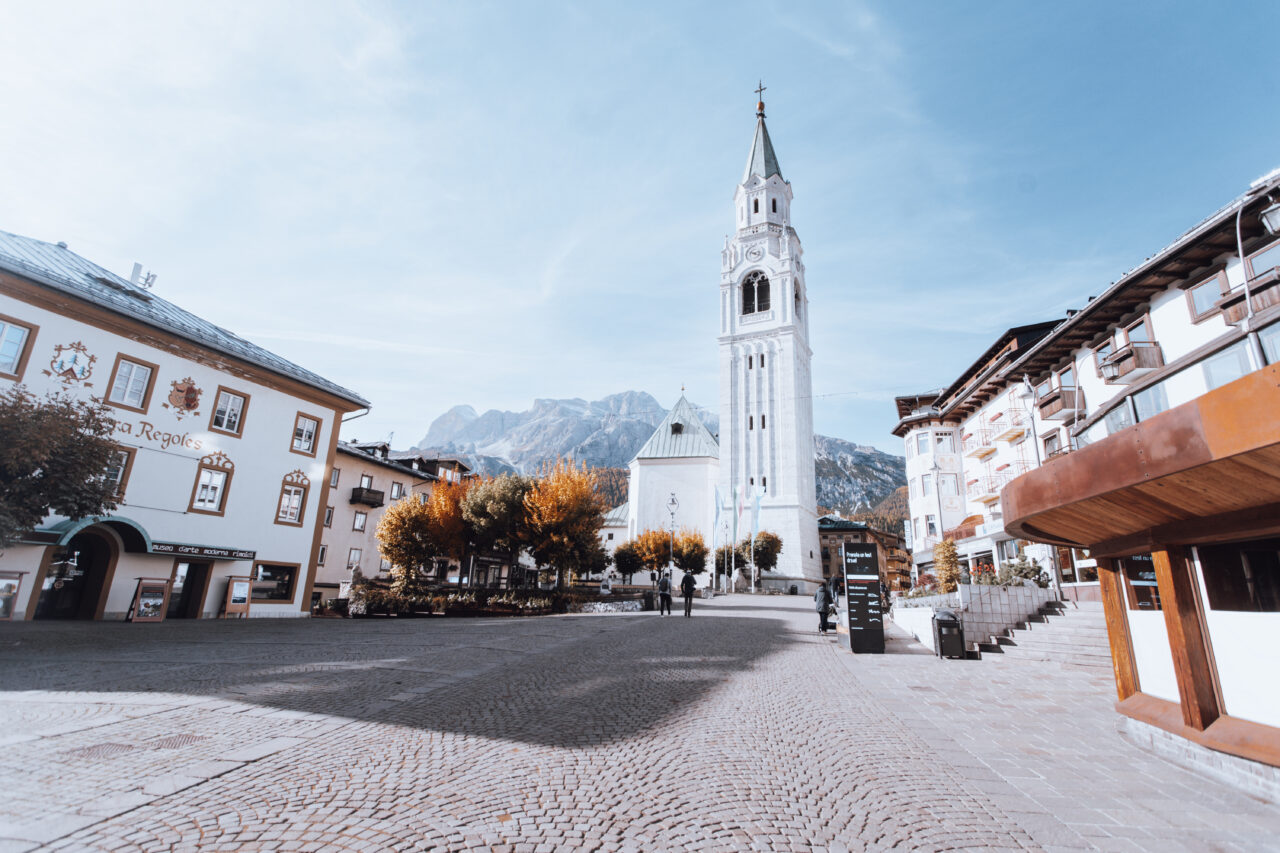 2026年開催ミラノ・コルティナ冬季パラリンピック(Milano Cortina 2026)の会場の村Cortina d’Ampezzo