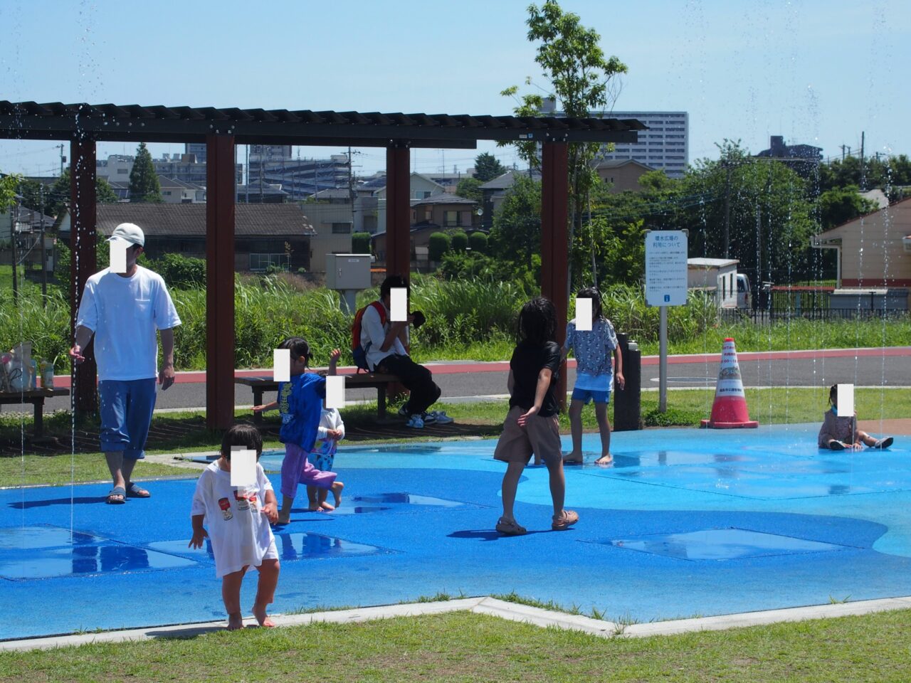 大間近隣公園　水遊び　噴水
