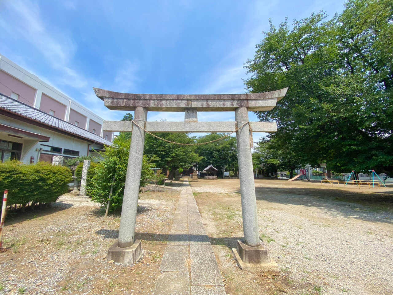 鴻巣市人形にある八幡神社