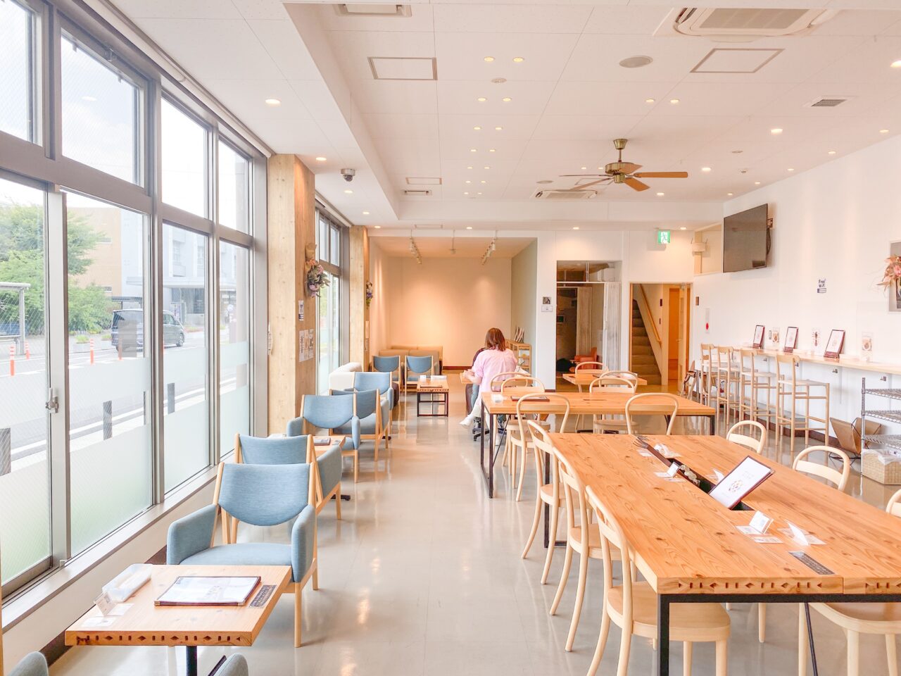 鴻巣市にぎわい交流館にこのす