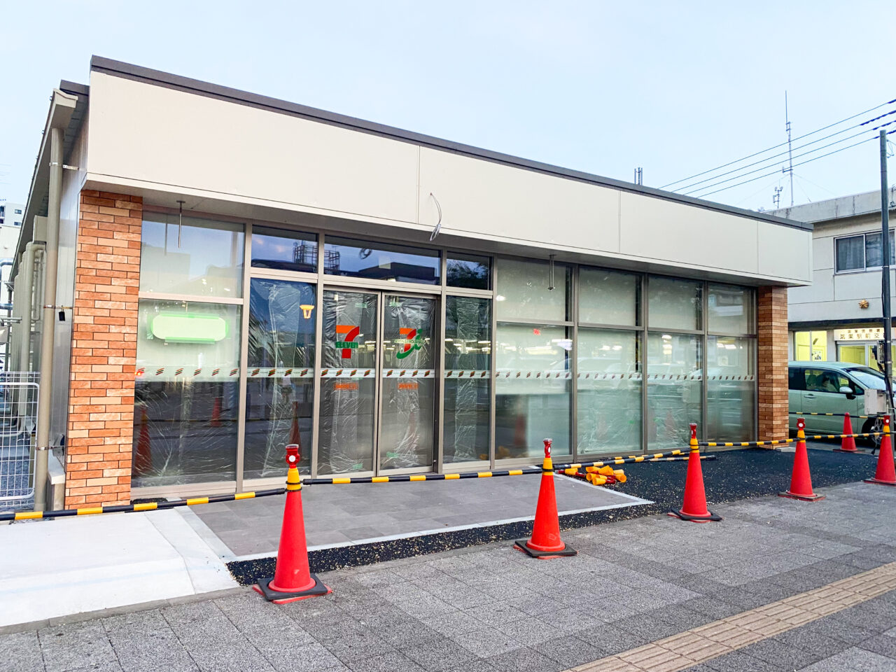 セブンイレブン鴻巣駅東口店