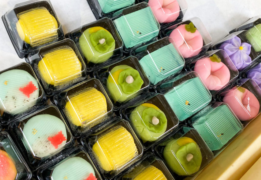 きたもと朝市の御菓子司 岡乃家