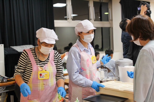 子ども食堂　ひなとま食堂